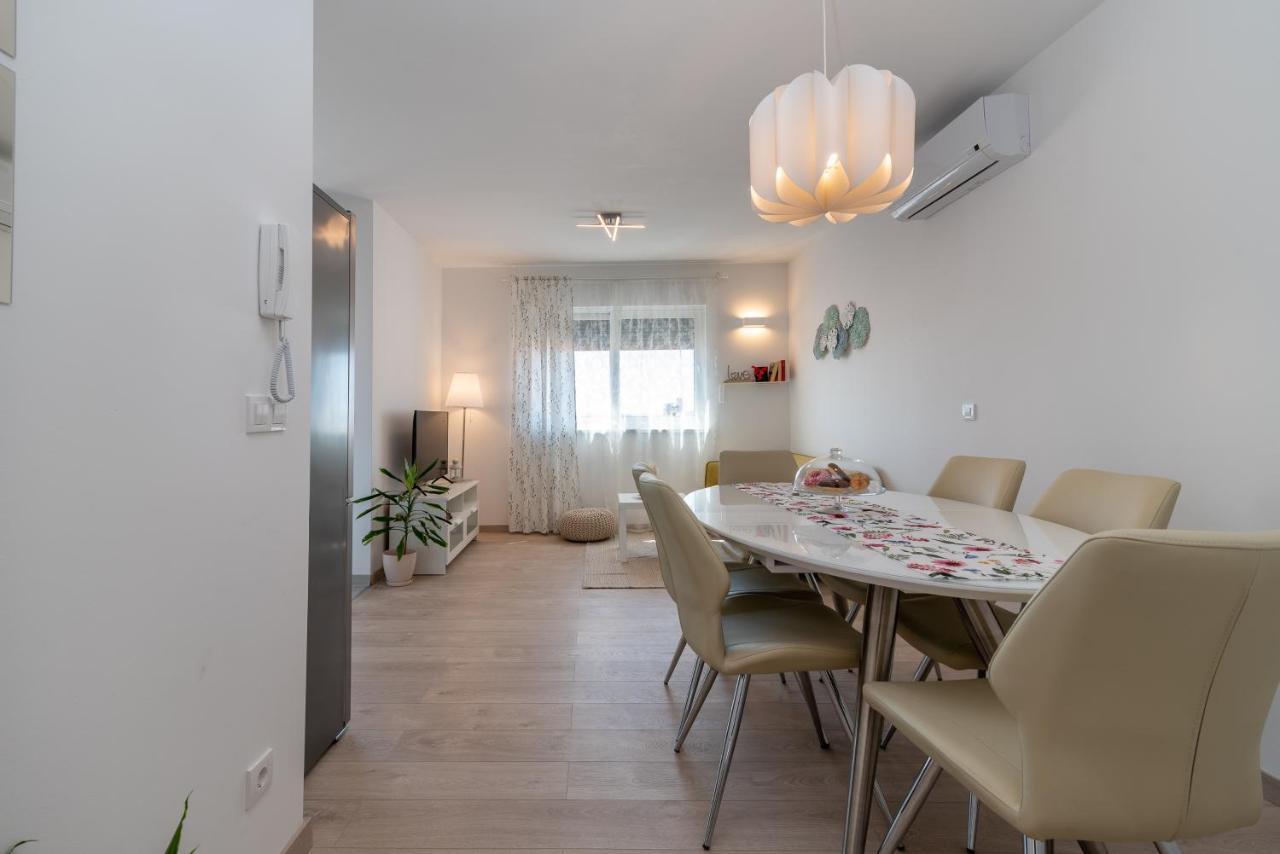 Apartman Lotos Lejlighed Trogir Eksteriør billede