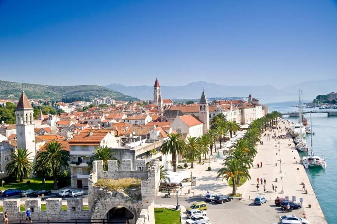 Apartman Lotos Lejlighed Trogir Eksteriør billede