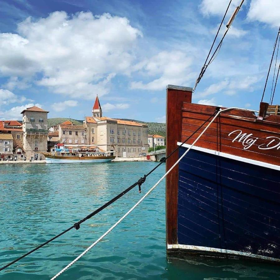 Apartman Lotos Lejlighed Trogir Eksteriør billede